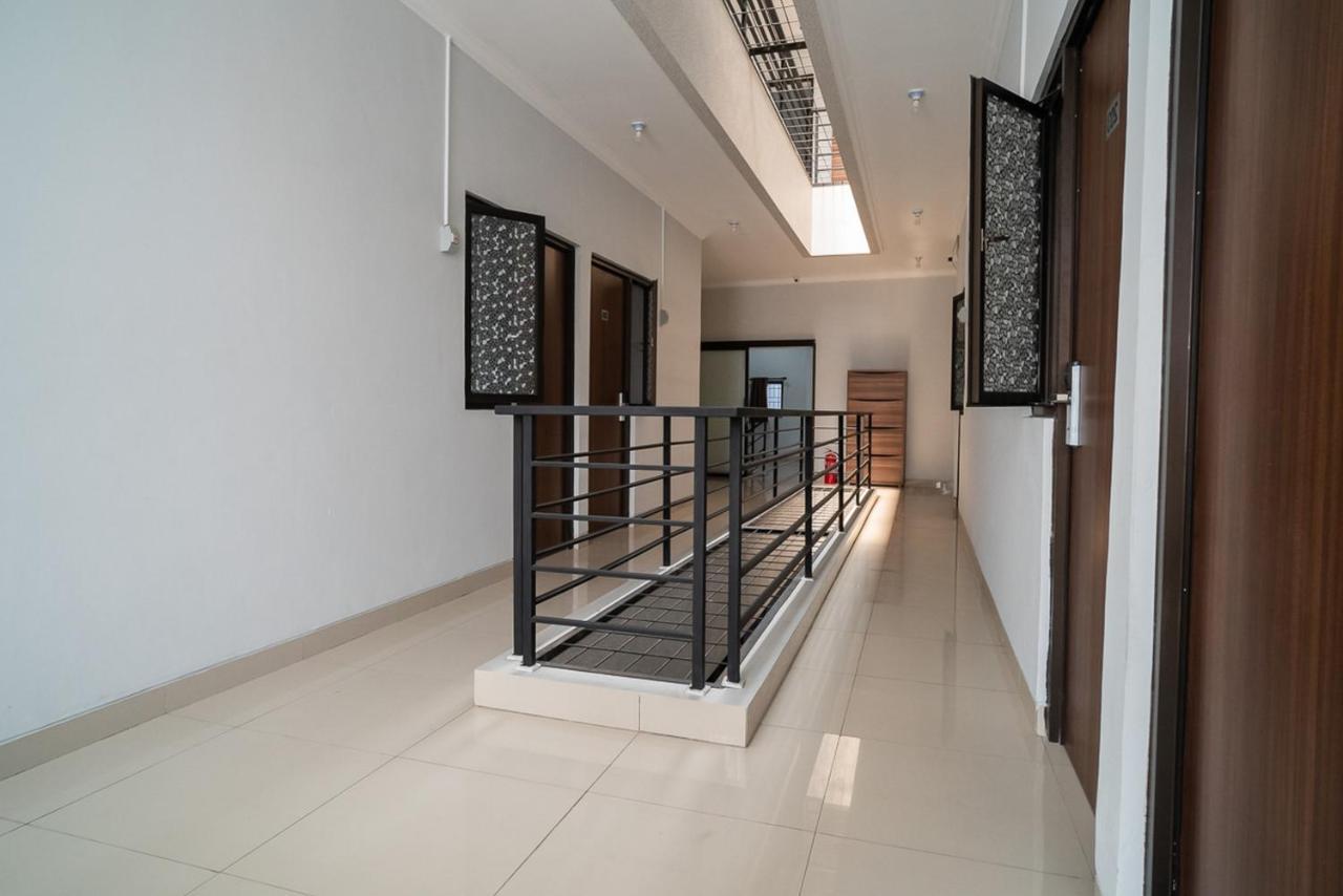 Hotel Koolkost Near Pasar Baru Yakarta Exterior foto